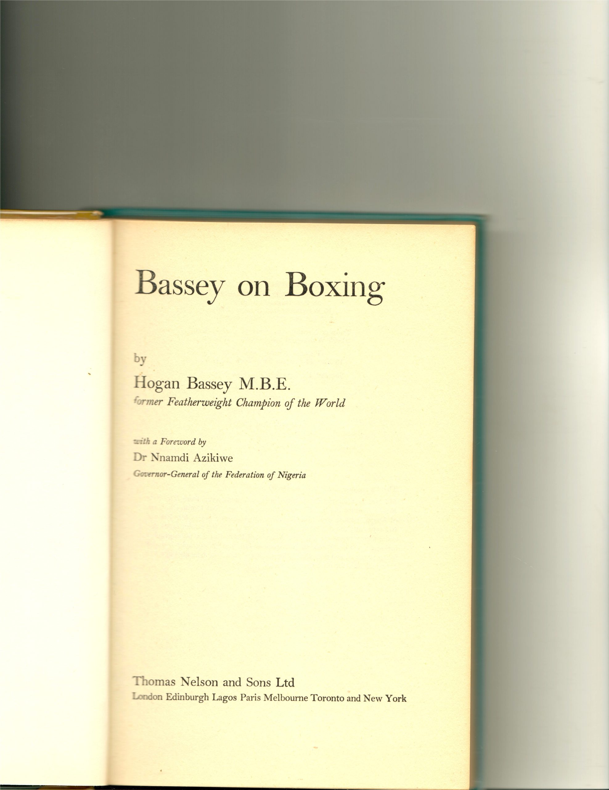 Bassey, Hogan - Bassey on Boxing. Hogan Bassey's Own Story - Image 2